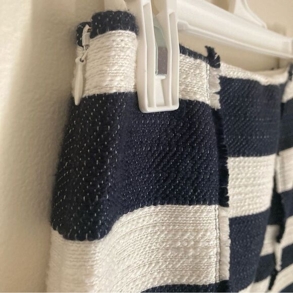 LOFT Women's 00 Navy and White Mini Skirt - Picture 5 of 7